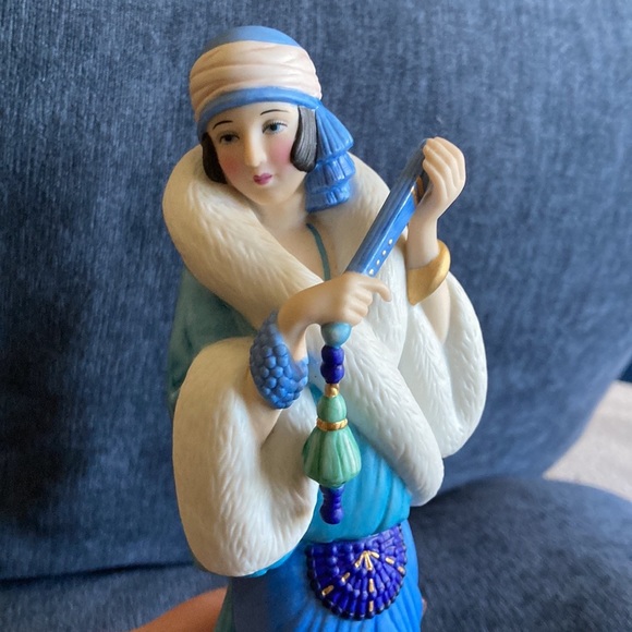 Lenox American Songbook Collection Figurine - RHAPSODY IN BLUE - Picture 9 of 9